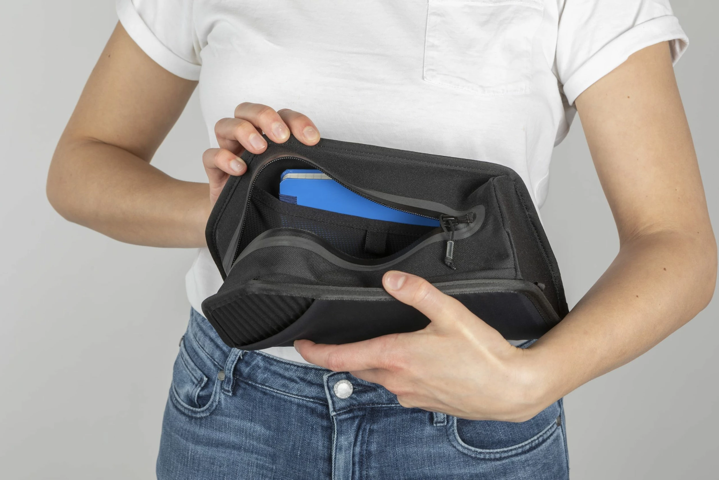 Fidlock TWIST Essential Bag + Bike Base Set - L Schwarz – Bild 12