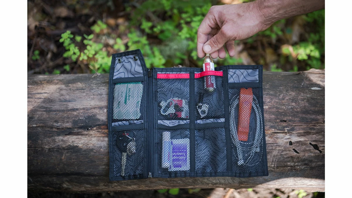 Blackburn Outpost Werkzeugtasche – Bild 9