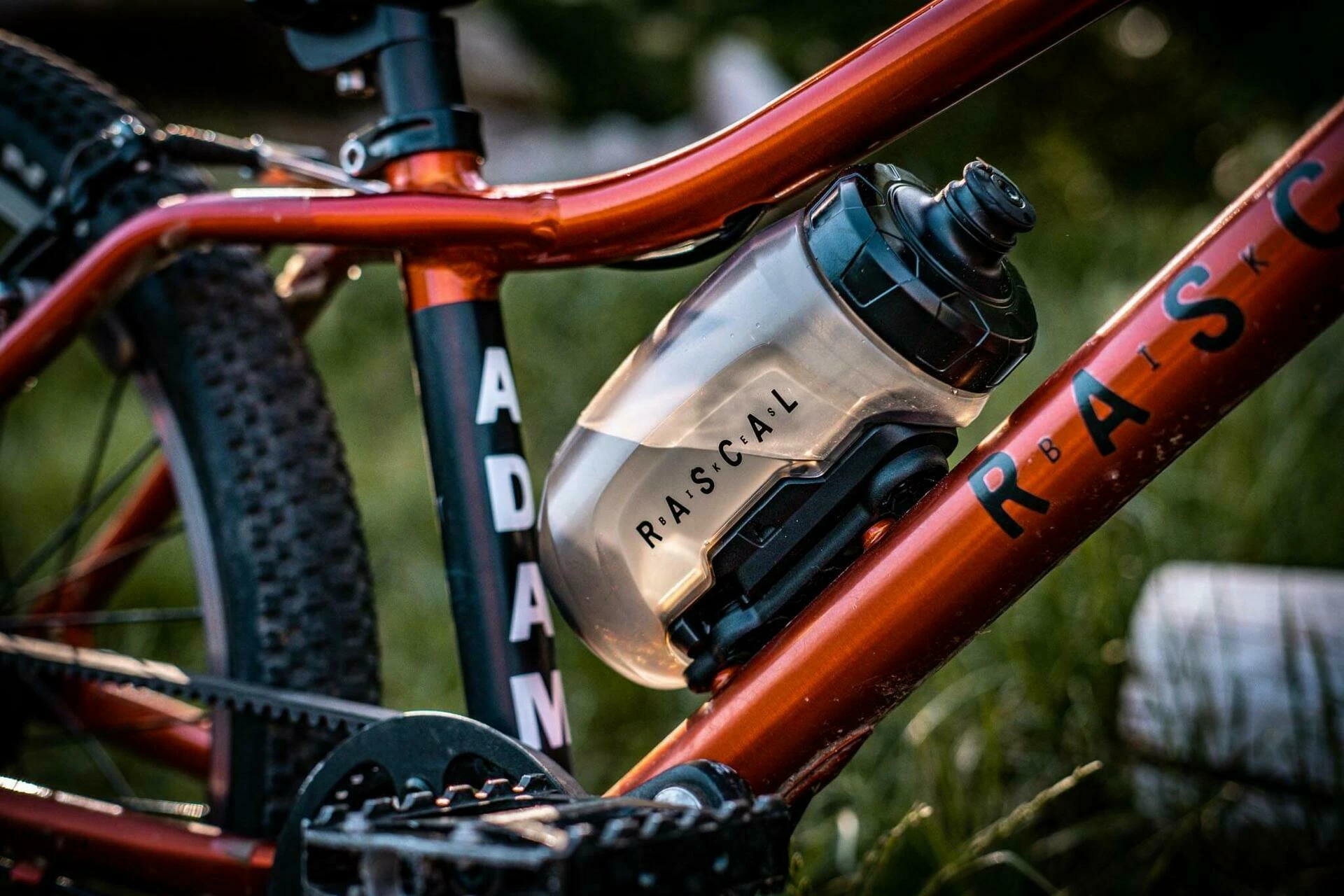 Rascal Bikes Bottle Twist Set - Trinkflasche Mit Halter – Bild 4